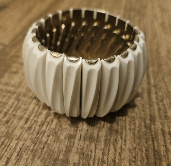 Vintage Accessories - vintage white bracelet